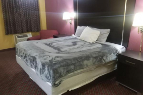 OSU 2 Queen Beds Hotel Room 209 Wi-Fi Hot Tub Booking
